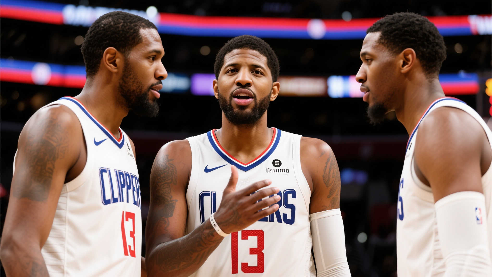 乔治：为恩比德感到遗憾，身体不适仍坚持训练，最终无缘出战